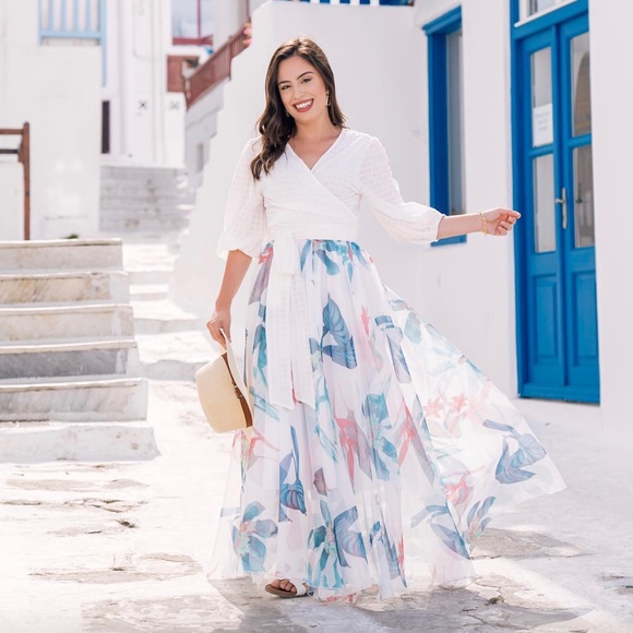 TROPICAL FLORAL WATERCOLOR MAXI SKIRT IN WHITE - Picture 1 of 6